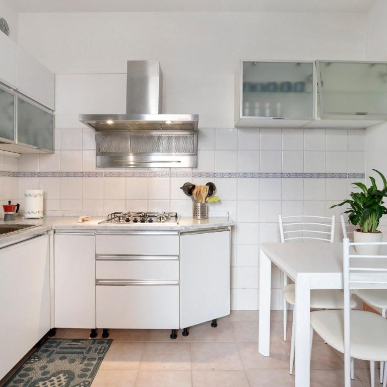 Villino Flora a Viareggio - Two-Bedroom House - 10