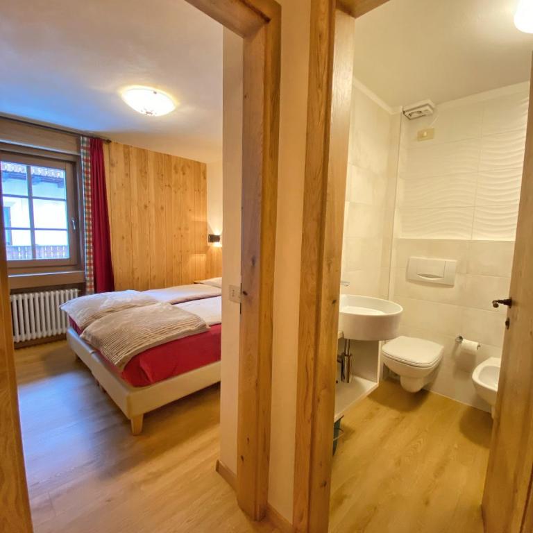 Appartamento Toilà - Two-Bedroom Deluxe Apartment with Balcony - 11