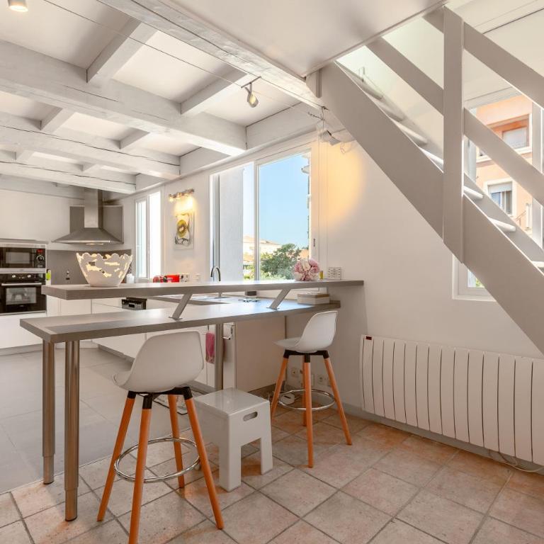 Appartement Spacieux - Superior Apartment with City View - 9