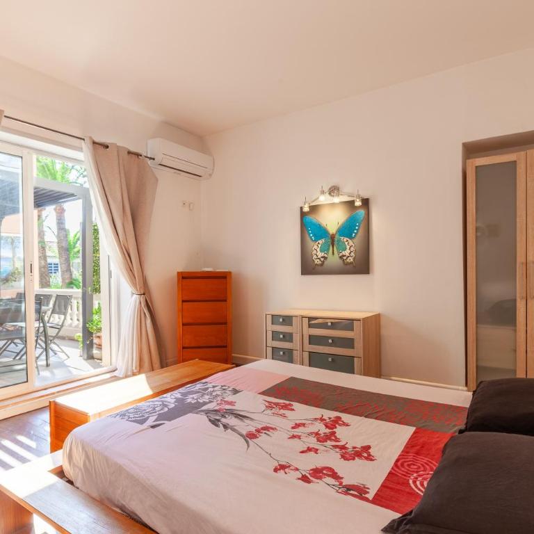 Appartement Spacieux - Superior Apartment with City View - 13