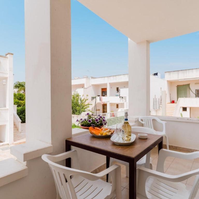 Residence Punta Pizzo - Appartamento Deluxe con 2 Camere da Letto e Vista Giardino - 1