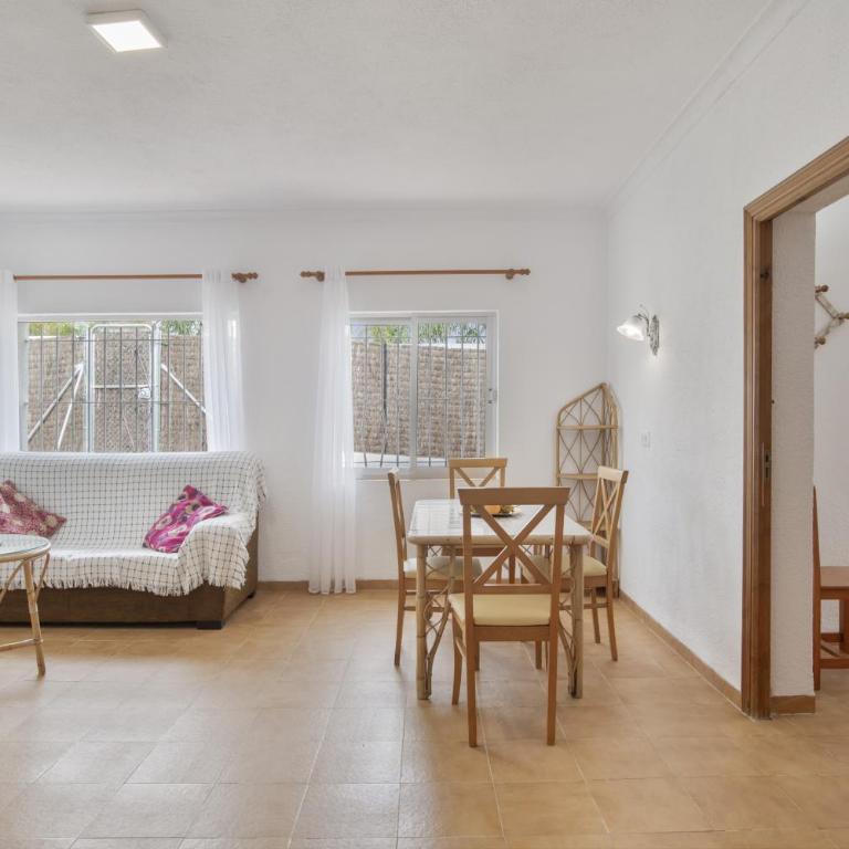 Complejo Alejandra - Apartamento Deluxe de 2 dormitorios con vistas al jardín - 2