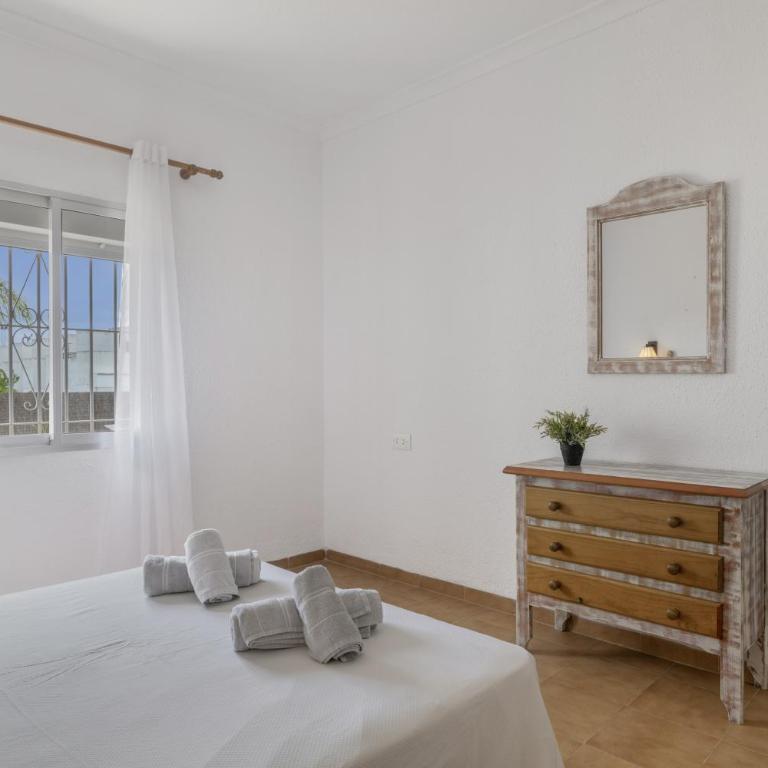 Complejo Alejandra - Apartamento Deluxe de 2 dormitorios con vistas al jardín - 9