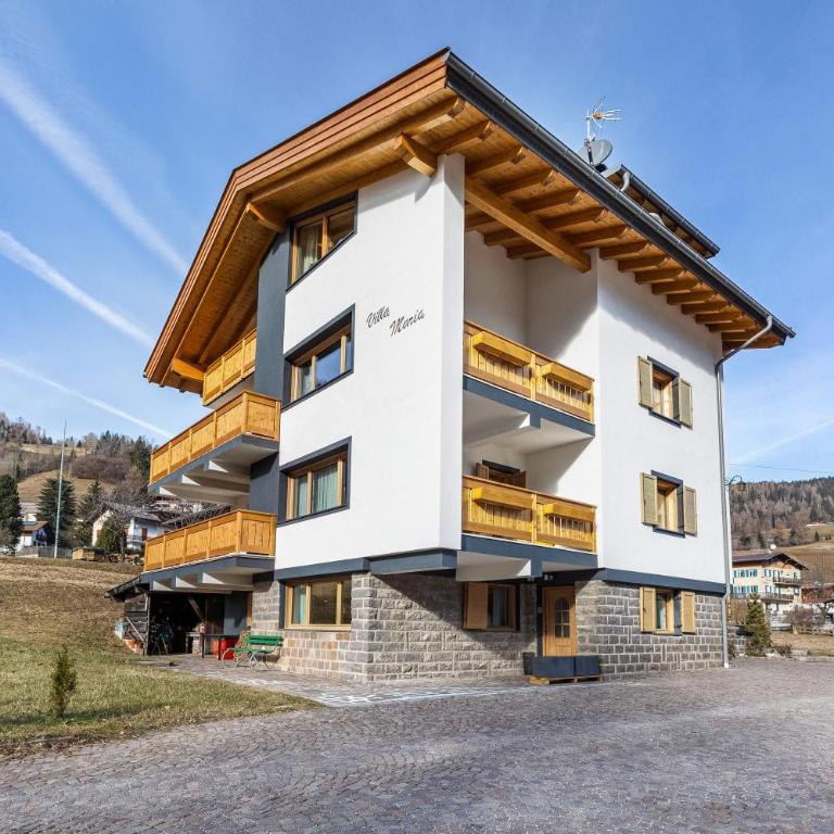 Villa Maria Moena - Appartamento con 3 Camere da Letto e Vista Montagna - 1
