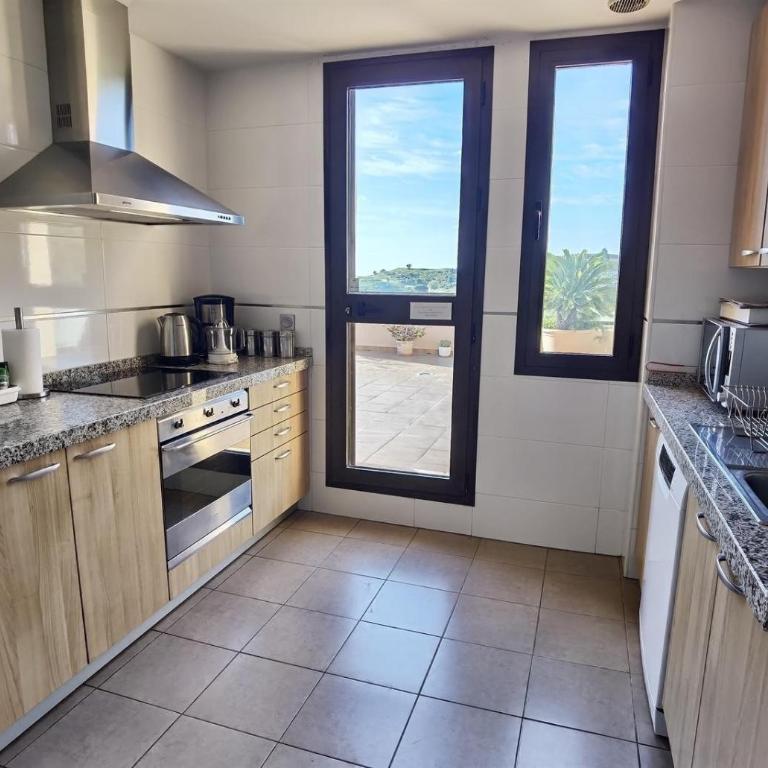 Luxurious penthouse 150 m2 terrace - Apartamento de 3 dormitorios y vistas al mar - 9