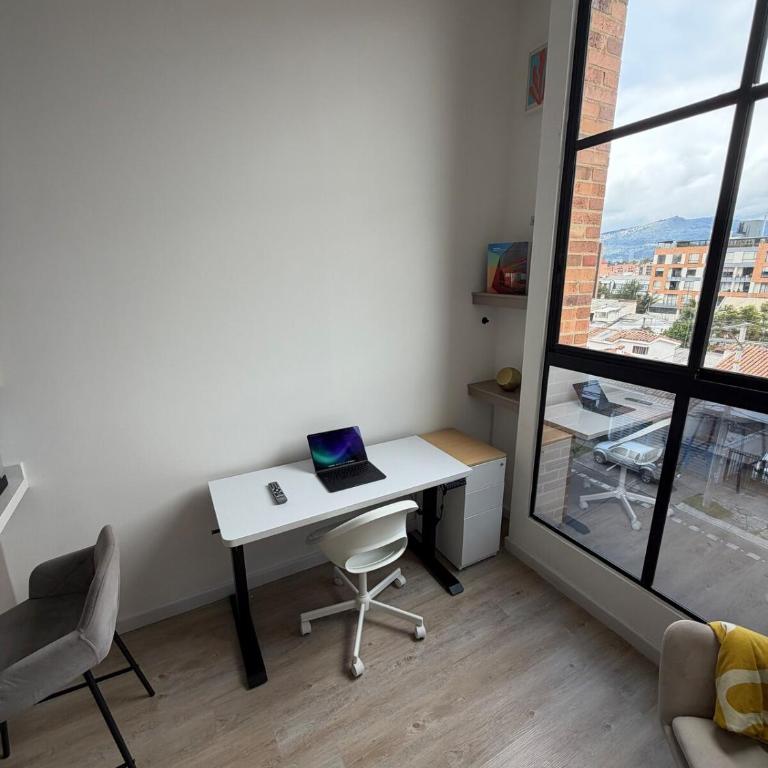 Modern Loft Duplex with Workspace Fast WiFi - Apartamento de 1 dormitorio - 14