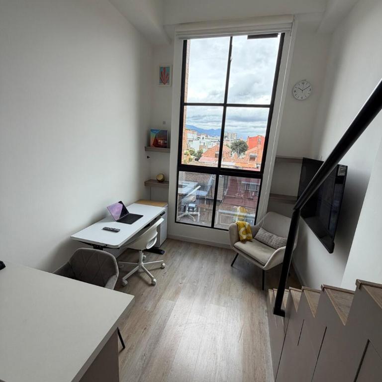 Modern Loft Duplex with Workspace Fast WiFi - Apartamento de 1 dormitorio - 22