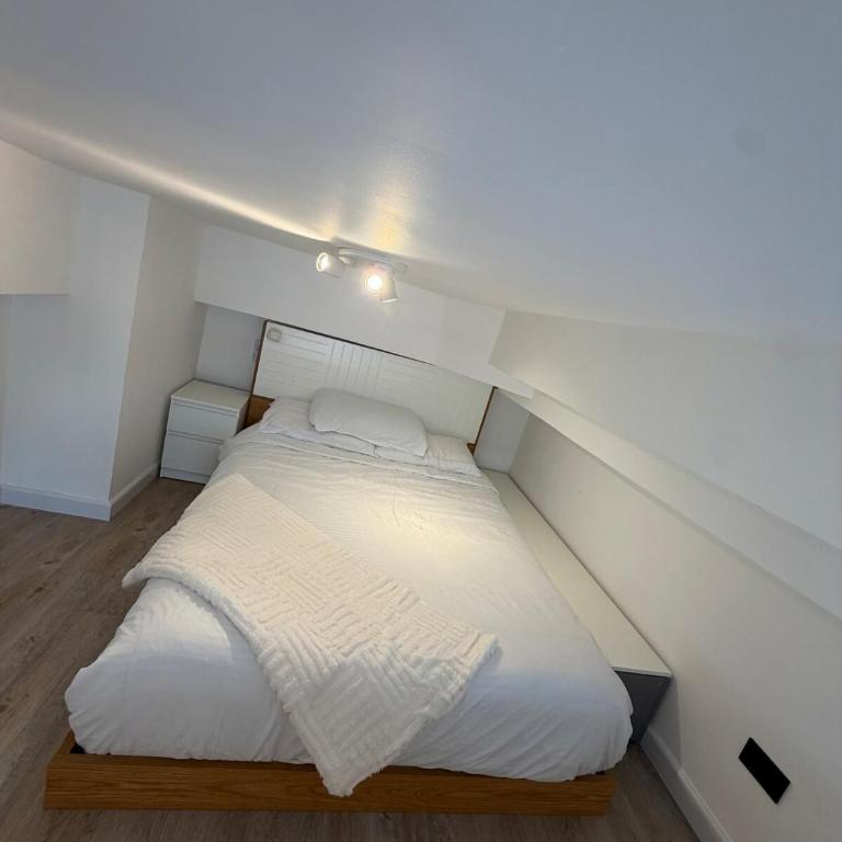 Modern Loft Duplex with Workspace Fast WiFi - Apartamento de 1 dormitorio - 30