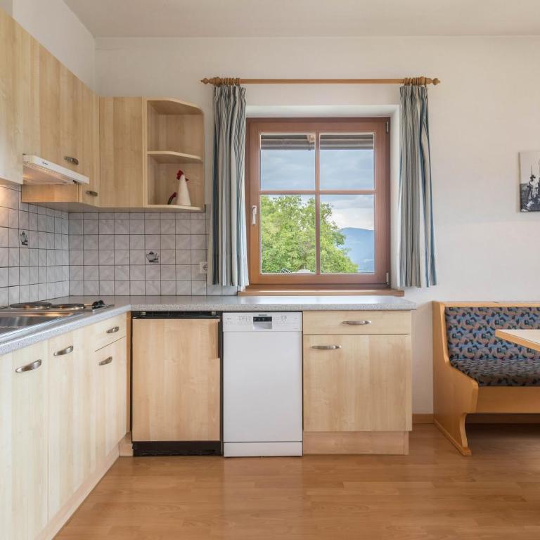 Woehrmannhof Apt Spinnrad - Two-Bedroom Deluxe Apartment with Garden View - 2
