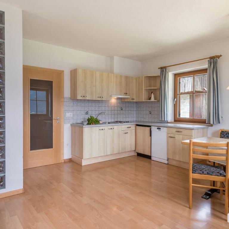 Woehrmannhof Apt Spinnrad - Two-Bedroom Deluxe Apartment with Garden View - 5