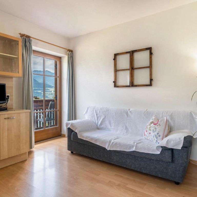 Woehrmannhof Apt Spinnrad - Two-Bedroom Deluxe Apartment with Garden View - 9