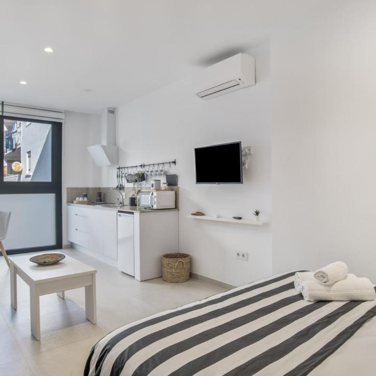 Apartamento Black and White 1 11 - Habitación Estándar - 1 cama grande - 20