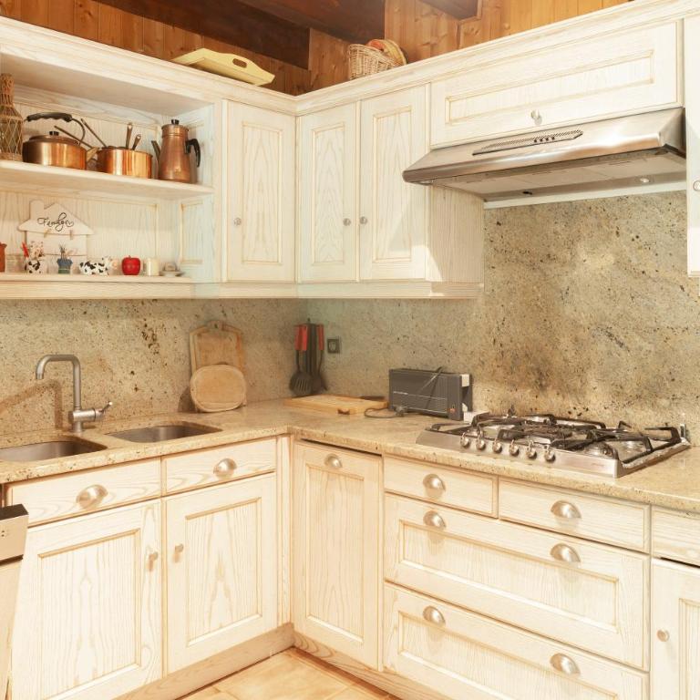 Grand appartement proche Gd Bornand - Appartement 3 Chambres Premium avec Balcon - 12