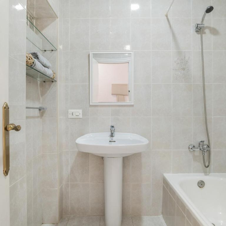Complejo Alejandra - Apartamento Deluxe de 2 dormitorios con vistas al jardín - 13
