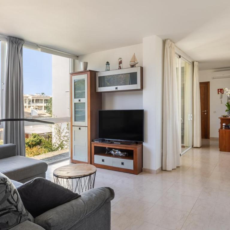 Apartamento Llenaire cerca playa - Apartamento Premium de 3 dormitorios con balcón - 2