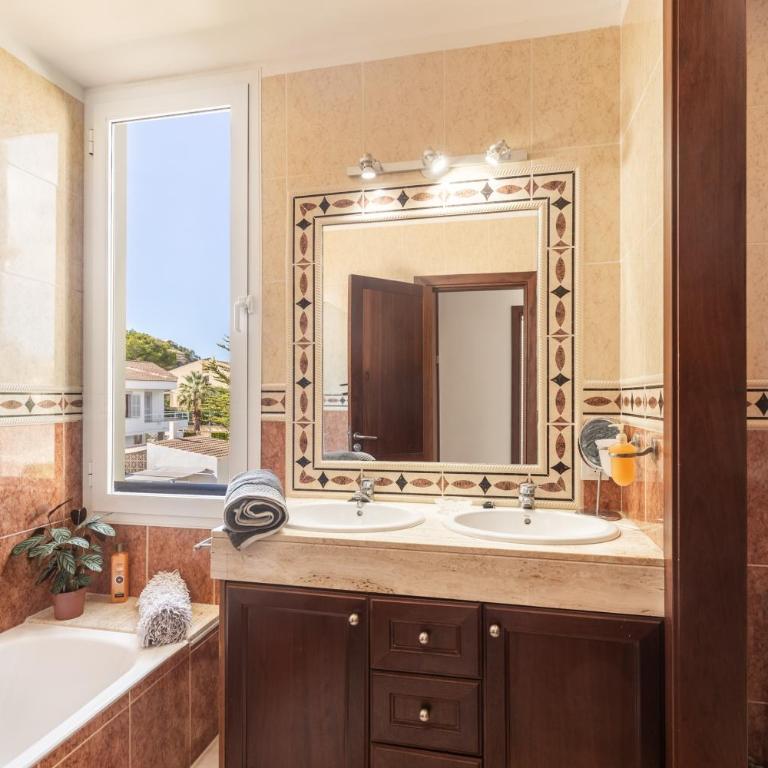 Apartamento Llenaire cerca playa - Apartamento Premium de 3 dormitorios con balcón - 16