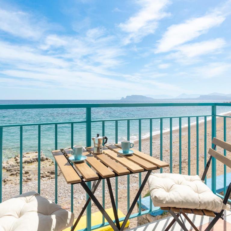 Terrazza Vista Mare - Three-Bedroom House - 9