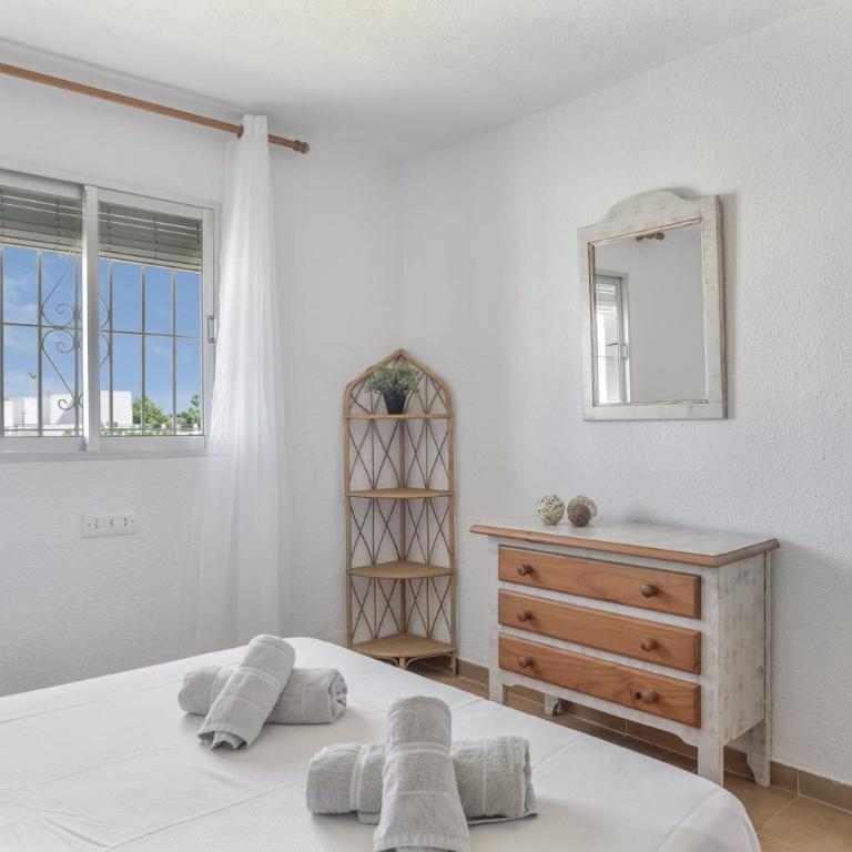 Complejo Alejandra - Apartamento Deluxe de 2 dormitorios con vistas al jardín - 8