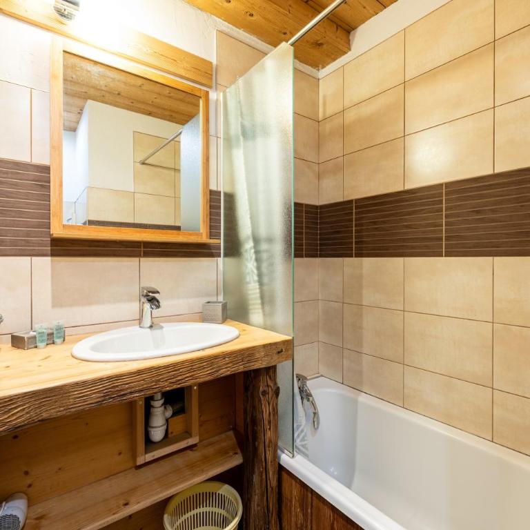 La Poya - Appartement 3 Chambres avec Vue sur la Montagne - 25