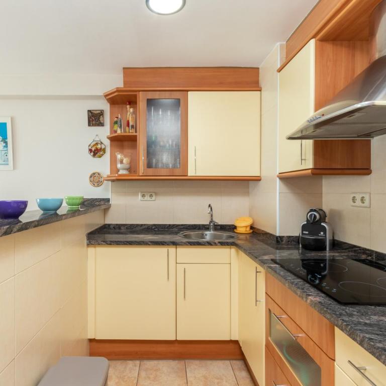 Sun Tower - Apartamento Superior de 1 dormitorio con balcón - 7