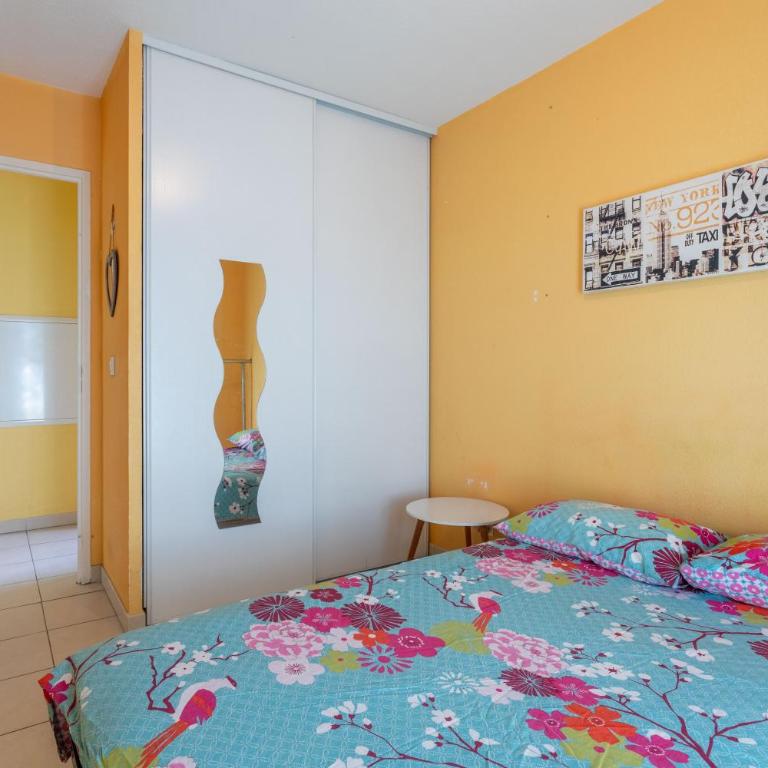 T3 au calme avec terrasse - Two-Bedroom Deluxe Apartment with Garden View - 16