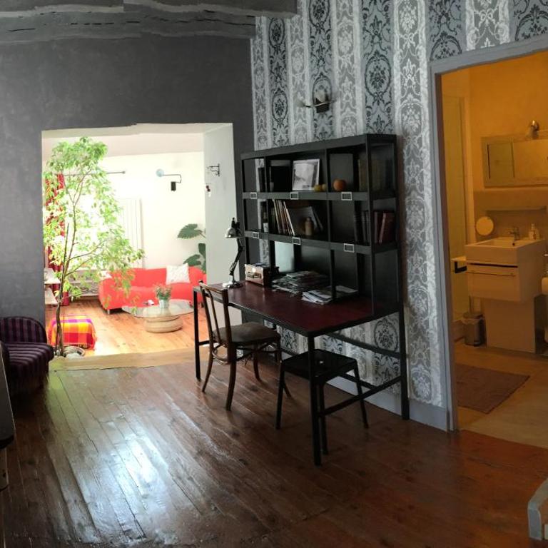 Cocon Familial - Gîte De Charme - Appartement Supérieur - Vue sur Ville - 14