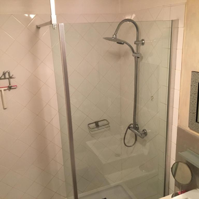 Cocon Familial - Gîte De Charme - Appartement Supérieur - Vue sur Ville - 15
