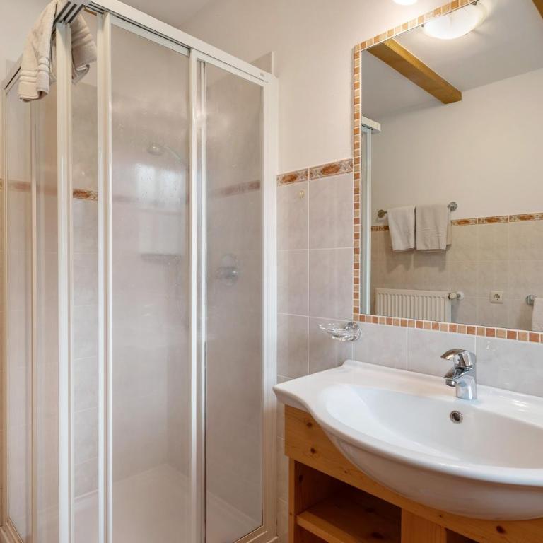 Bauernhof Schgagul - Deluxe-Apartment mit 2 Schlafzimmern und Gartenblick - 23