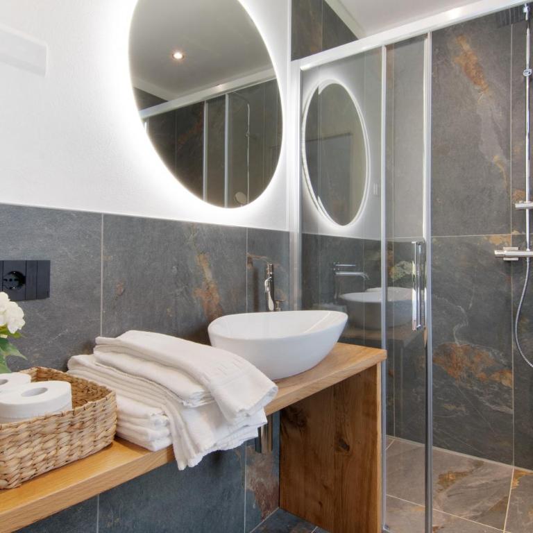 La villa del lago in giardino - Appartamento Premium con 3 Camere da Letto e Balcone - 22