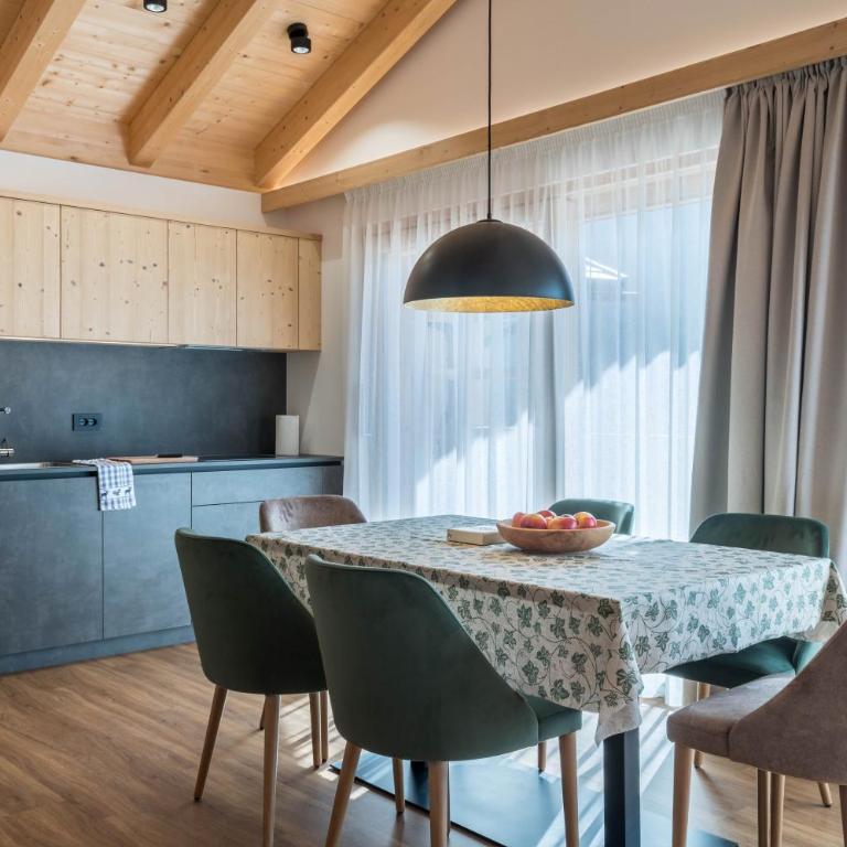 Les Ciases Chalets Dolomites Apt 4 - Appartamento Deluxe con 2 Camere da Letto e Balcone - 5