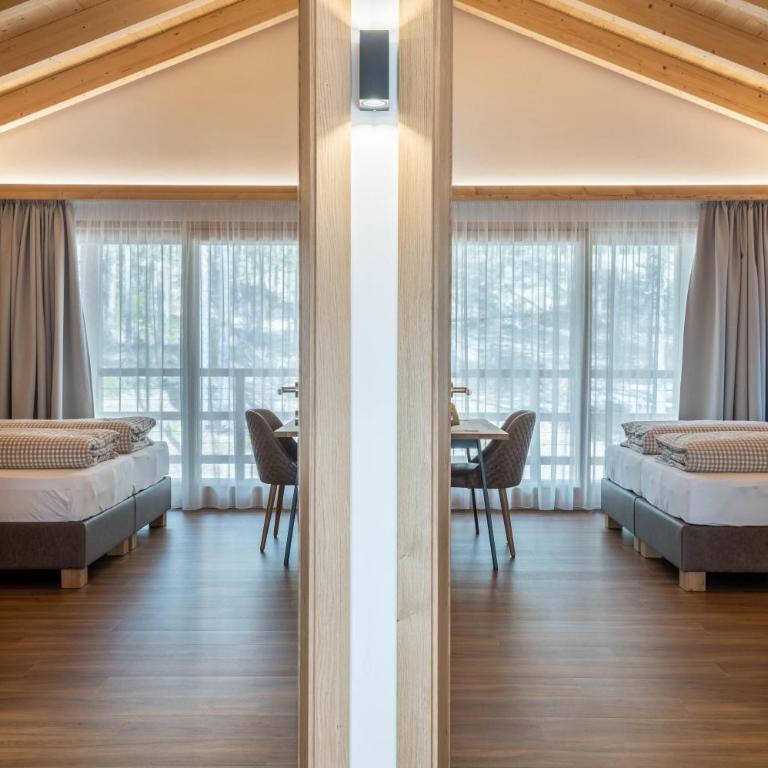 Les Ciases Chalets Dolomites Apt 4 - Appartamento Deluxe con 2 Camere da Letto e Balcone - 13