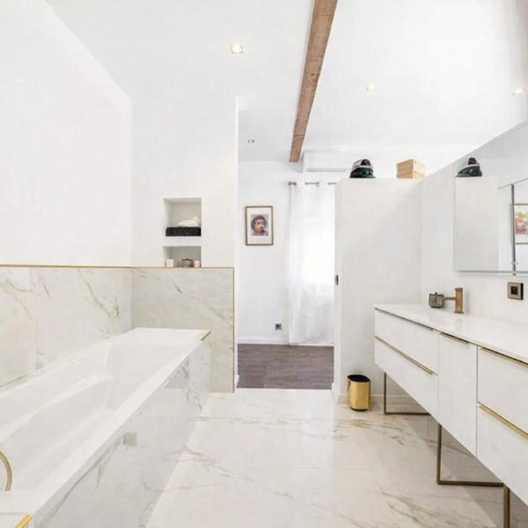 Exceptional villa Pool & large garden - Villa - 12