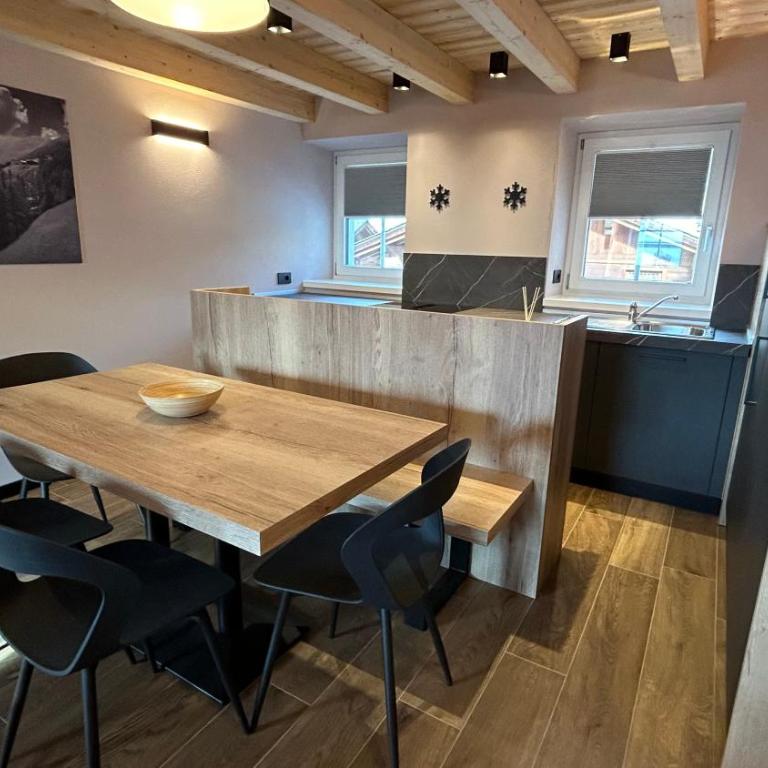 Casa Domin Livigno - Appartamento Deluxe con 2 Camere da Letto e Balcone - 2