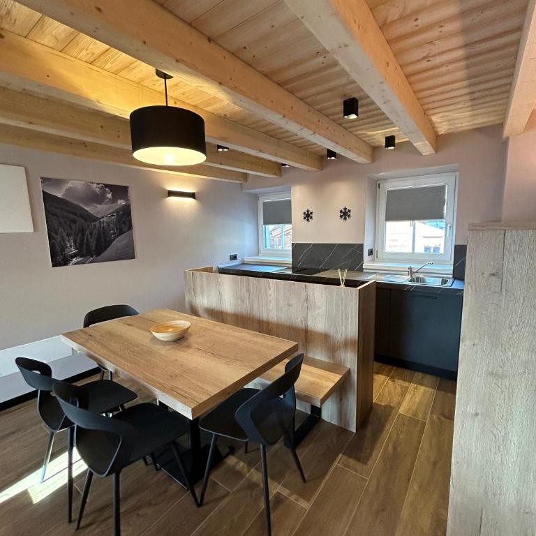 Casa Domin Livigno - Appartamento Deluxe con 2 Camere da Letto e Balcone - 9