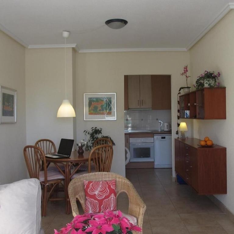 Casa de Sonrisa - Two-Bedroom House - 3