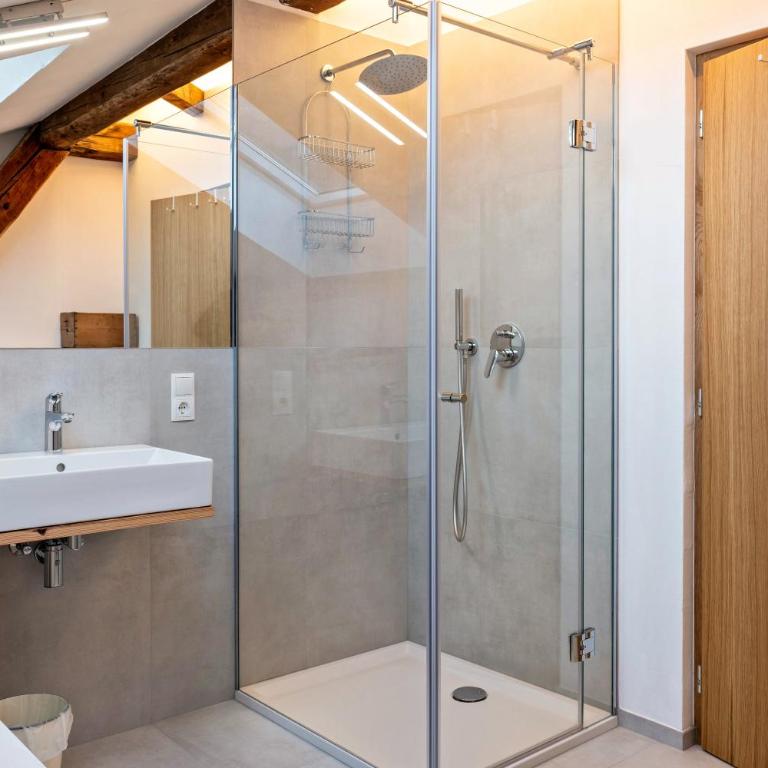 Eichhof Apartment Wacholder - Two-Bedroom Deluxe Apartment with Garden View - 25