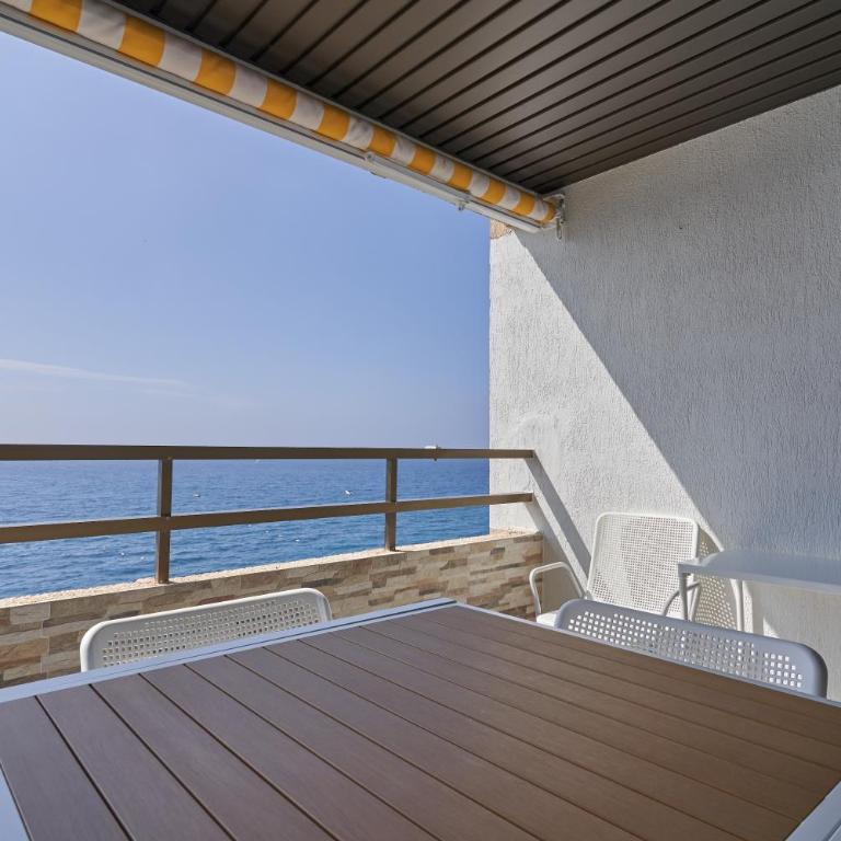 Apartamento El Rompeolas - Apartamento Deluxe de 2 dormitorios con vistas al mar - 24