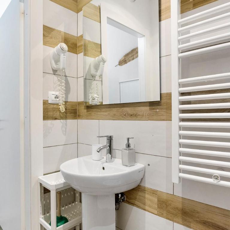 Holiday Home Mauro - La Spezia - Appartamento Deluxe con 2 Camere da Letto e Vista Giardino - 20
