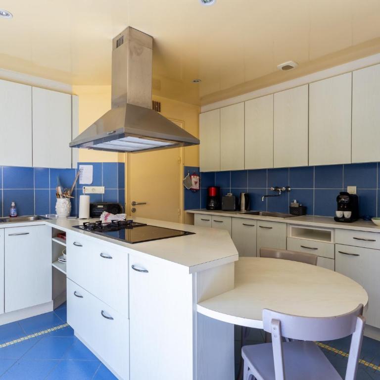 Maison Bretonne Madame est Servie 4 - Two-Bedroom House - 13