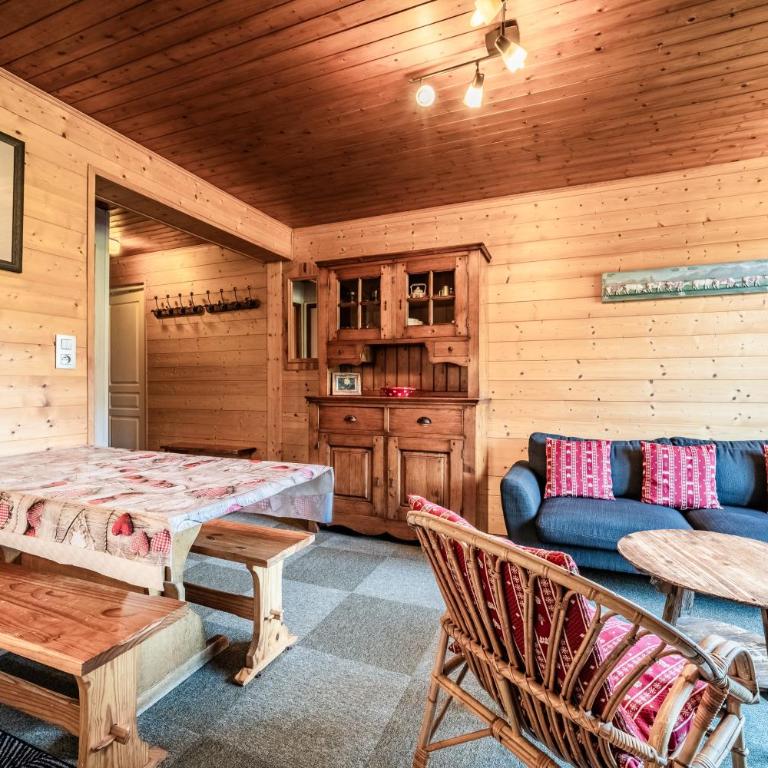 Chalet Arnica - Two-Bedroom Deluxe Apartment with Balcony - 4