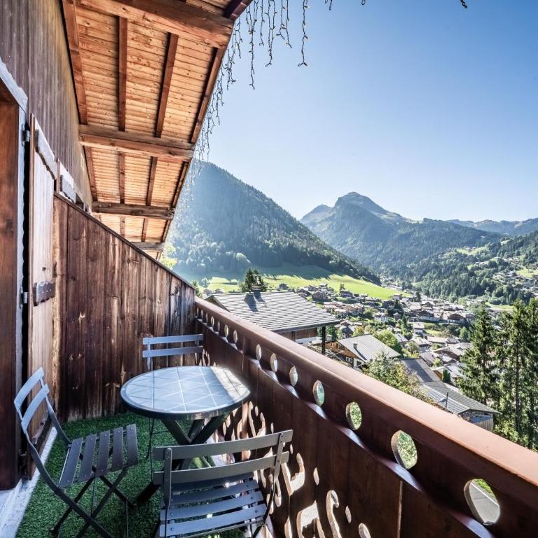Chalet Arnica - Two-Bedroom Deluxe Apartment with Balcony - 1