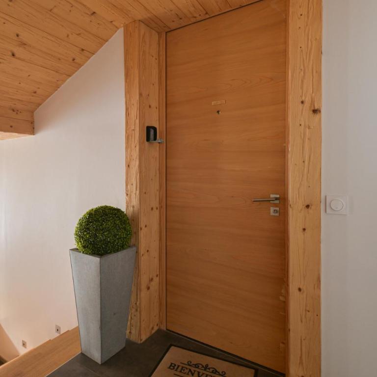 Appartement Le Jalouvre - Two-Bedroom Deluxe Apartment with Garden View - 13