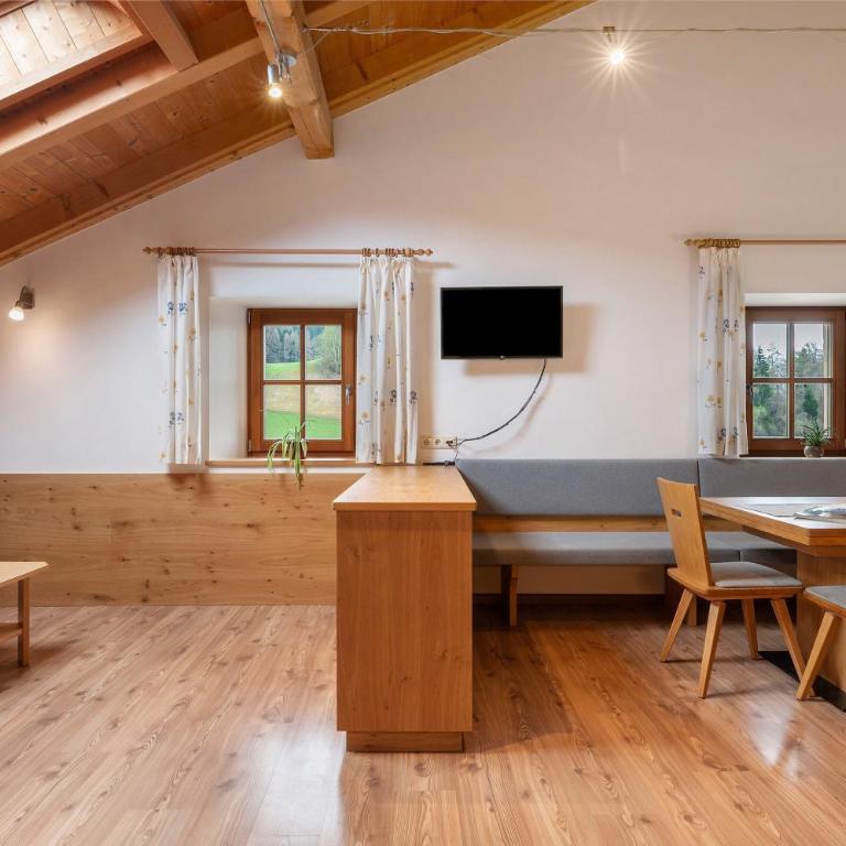 Bauernhof Schgagul - Deluxe-Apartment mit 2 Schlafzimmern und Gartenblick - 4