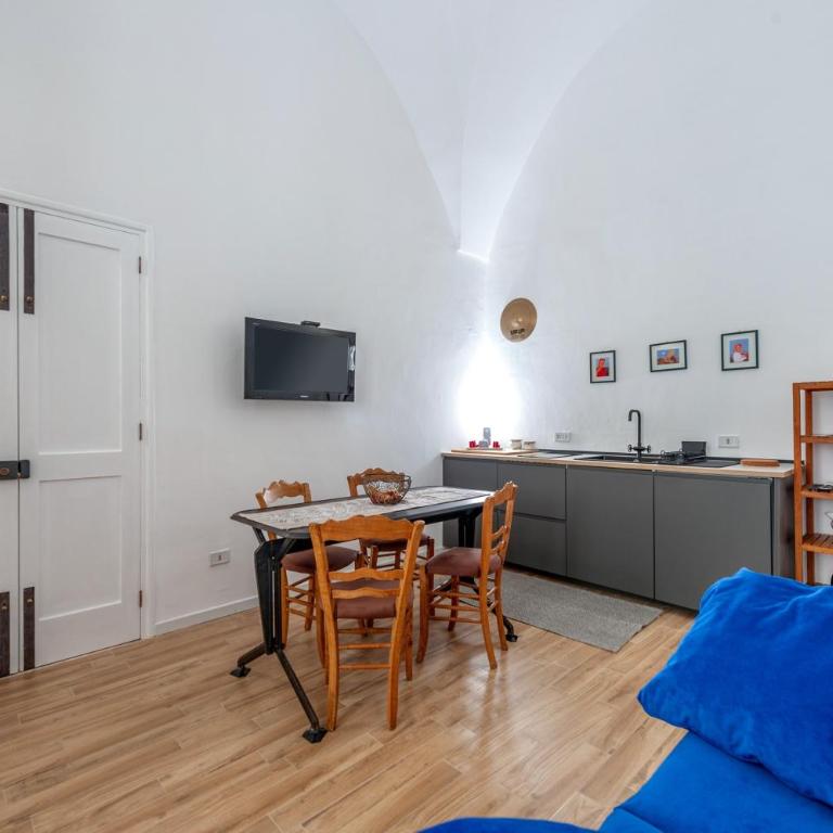 San Biagio Apartment Lecce - Superior One-Bedroom Apartment with Balcony - 4