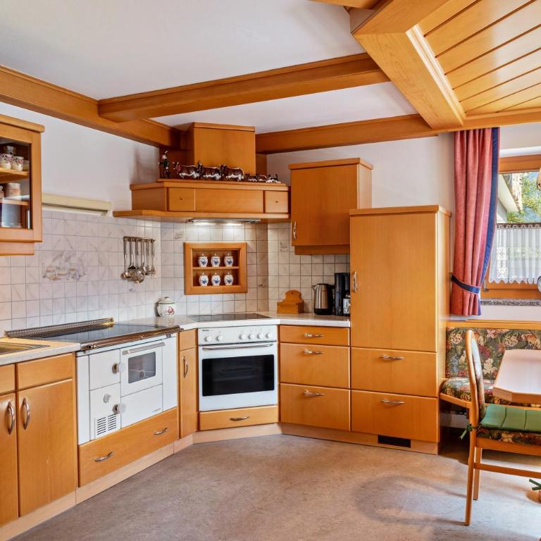 Biobergbauernhof Bergzeit Apartment - Apartment mit 1 Schlafzimmer und Gartenblick - 7