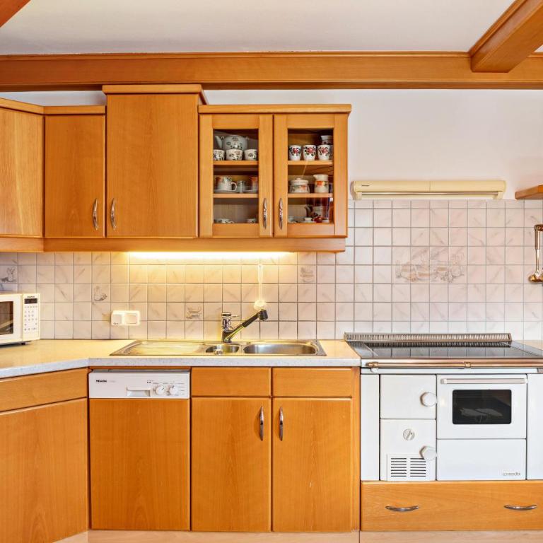 Biobergbauernhof Bergzeit Apartment - Apartment mit 1 Schlafzimmer und Gartenblick - 10