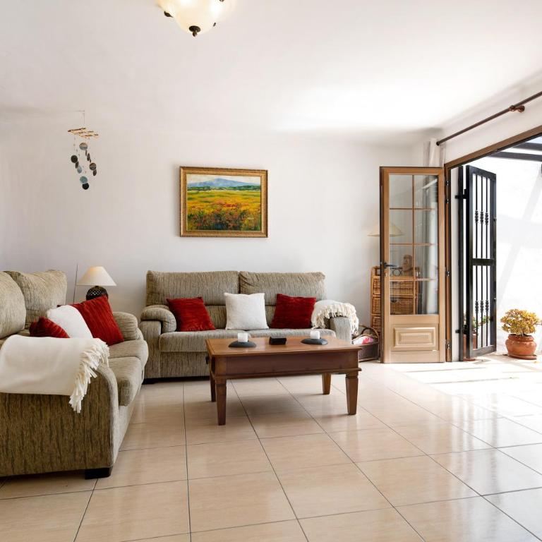 Puerto Chico B - Two-Bedroom Deluxe Apartment with Ocean View - 5