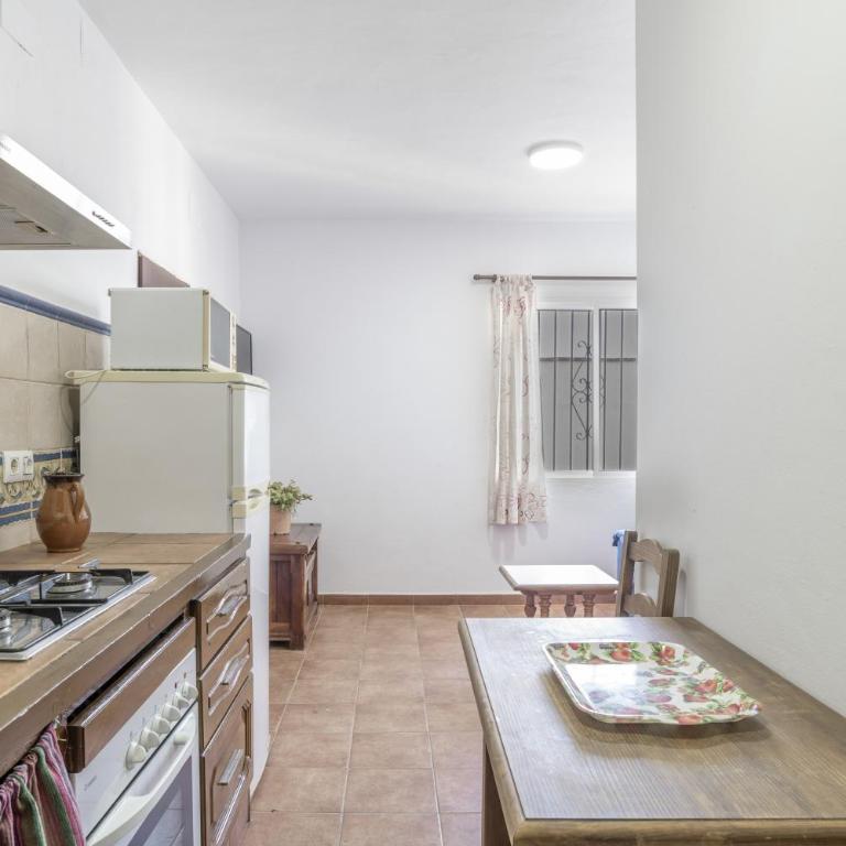 Casa Rural Roche - Habitación Doble Deluxe con ducha - 8