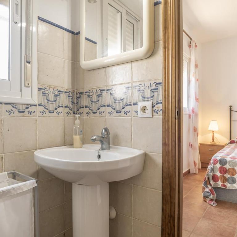Casa Rural Roche - Habitación Doble Deluxe con ducha - 15