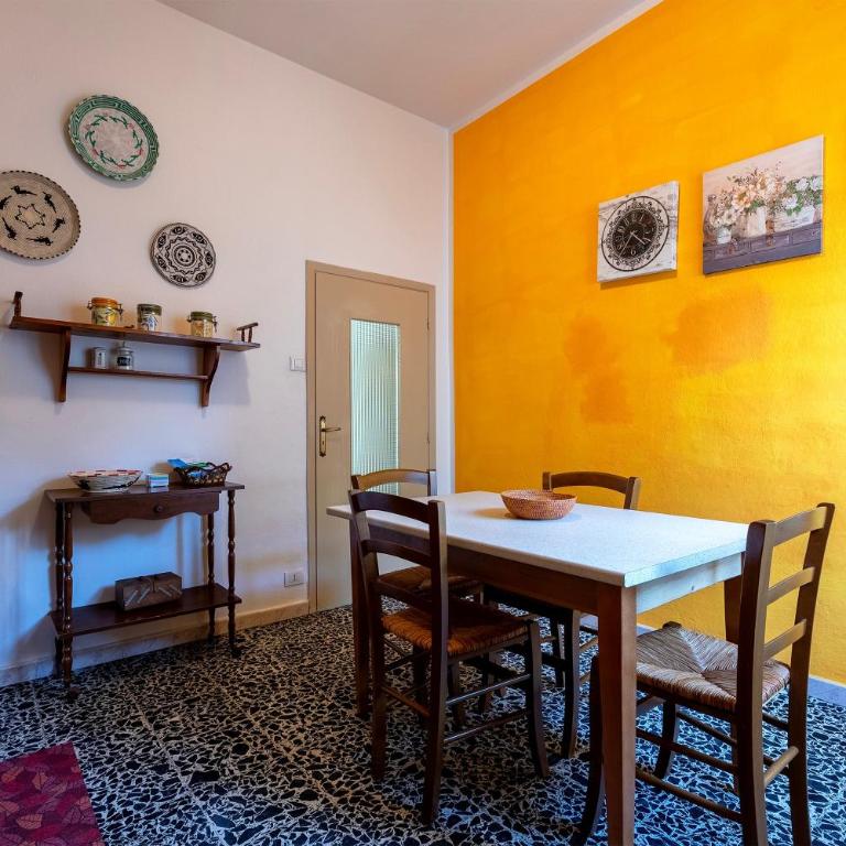 Appartamento Maria- Castelsardo - Appartamento con 2 Camere da Letto e con Vista Montagna - 4